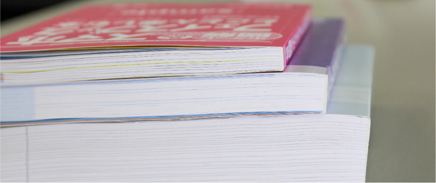 背表紙の幅は、本文のページ数×用紙の厚みで決まります。